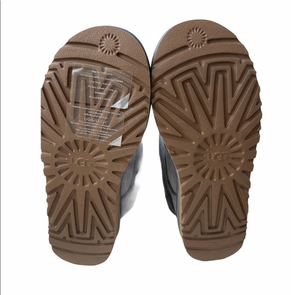 UGG Australia Classic Swarovski Boots size… - Picture 5 of 6